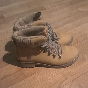 Women's Boots